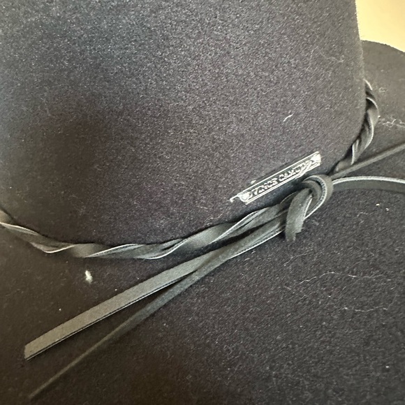 Vince Camuto Black Felt Hat- One Size - Picture 3 of 6